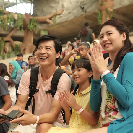 Arabian Bay Resort@ Bukit Gambang Resort City Εξωτερικό φωτογραφία